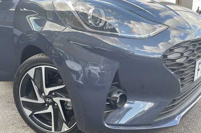 Hyundai i10 Premium [Nav] 1.0 MPi (63ps)