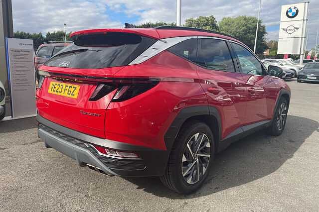 Hyundai TUCSON Premium 1.6 T-GDi MHEV (150ps) Engine Red