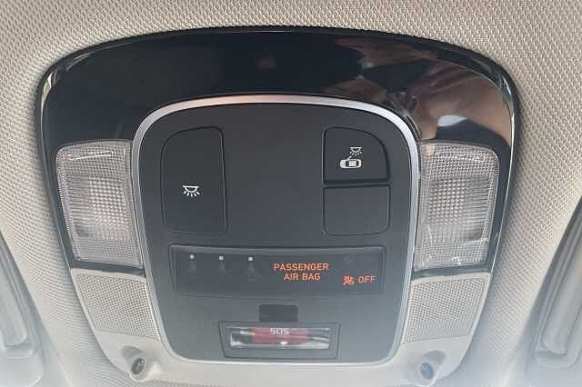 Hyundai TUCSON Premium 1.6 T-GDi MHEV (150ps) Engine Red
