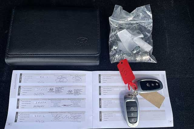 Hyundai TUCSON Premium Hybrid 1.6 T-GDi HEV (230ps) Red