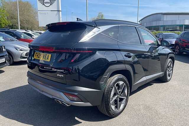 Hyundai TUCSON Premium Plug In Hybrid 1.6 T-HDi PHEV (252ps)