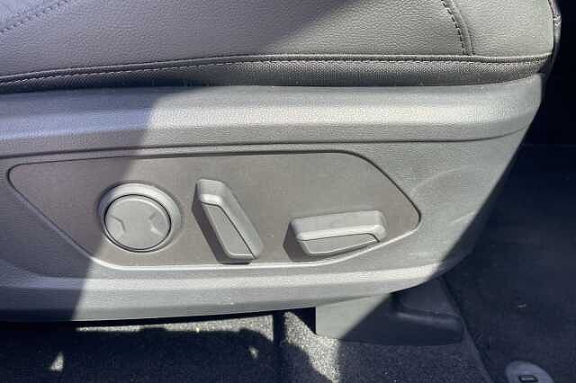 Hyundai TUCSON Premium Plug In Hybrid 1.6 T-HDi PHEV (252ps)