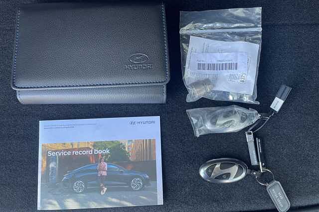 Hyundai TUCSON Premium Plug In Hybrid 1.6 T-HDi PHEV (252ps)