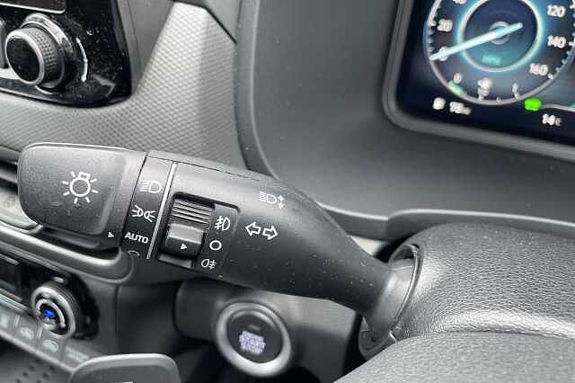 Hyundai KONA Premium Hybrid 1.6 GDi HEV (141ps)
