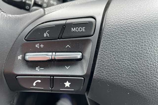Hyundai KONA Premium Hybrid 1.6 GDi HEV (141ps)