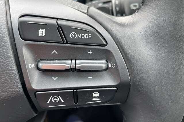 Hyundai KONA Premium Hybrid 1.6 GDi HEV (141ps)