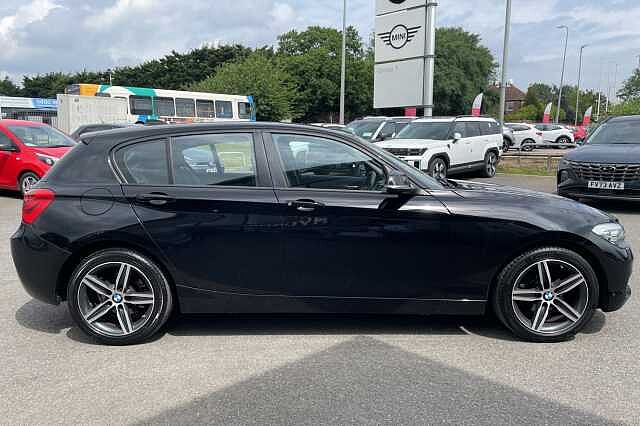 BMW 1 Series 118i Sport B38 1.5-litre (136ps)