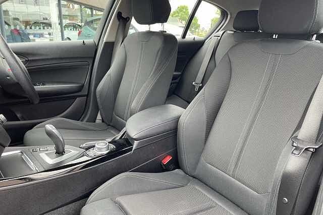 BMW 1 Series 118i Sport B38 1.5-litre (136ps)