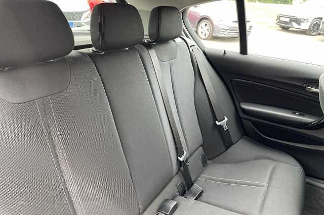 BMW 1 Series 118i Sport B38 1.5-litre (136ps)