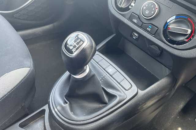 Hyundai I10 SE Connect 1.2 MPi (84ps) Sleek Silver