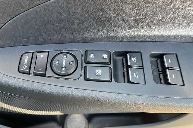 Hyundai TUCSON SE Nav 1.6 CRDi MHEV (115ps)