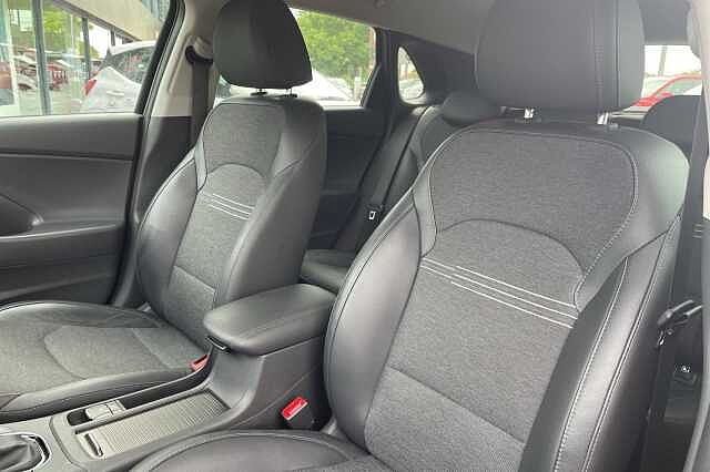 Hyundai I30 Premium 1.0 T-GDi MHEV (120ps) Phantom Black