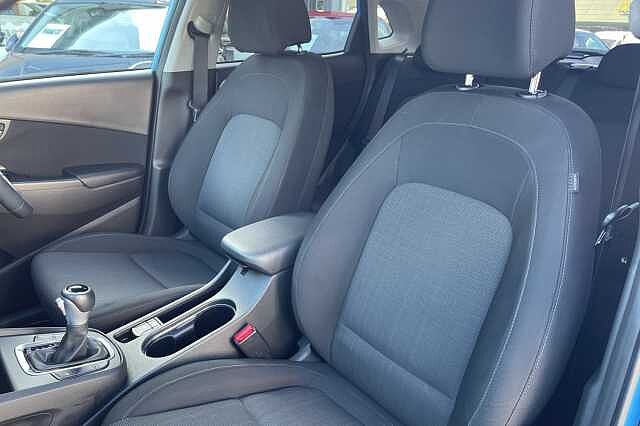 Hyundai KONA Premium Hybrid 1.6 GDi HEV (141ps) Blue