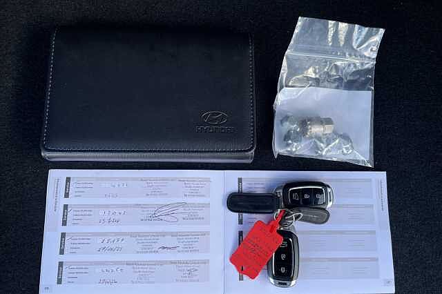 Hyundai KONA Premium Hybrid 1.6 GDi HEV (141ps) Blue