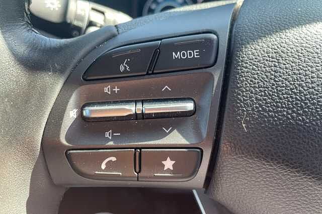Hyundai KONA Premium Electric 64kWh EV (204ps)