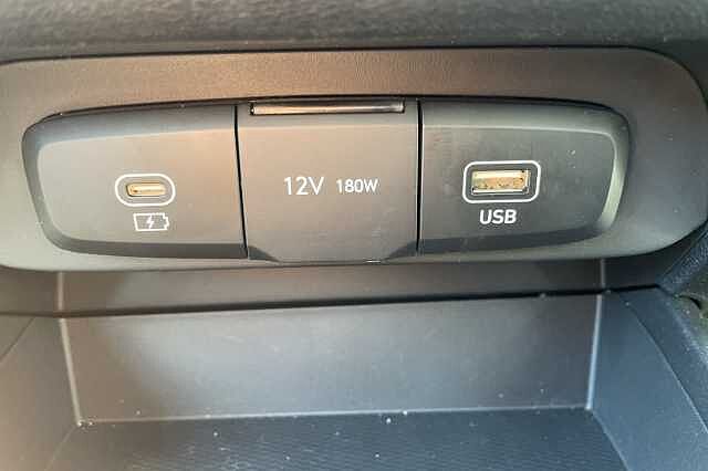Hyundai i10 Advance [Nav] 1.0 MPi (63ps)