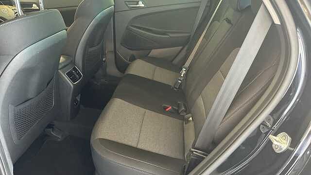 Hyundai TUCSON 1.6 CRDi MHEV SE Nav SUV 5dr Diesel Hybrid Manual Euro 6 (s/s) (115 ps)