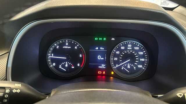 Hyundai TUCSON 1.6 CRDi MHEV SE Nav SUV 5dr Diesel Hybrid Manual Euro 6 (s/s) (115 ps)