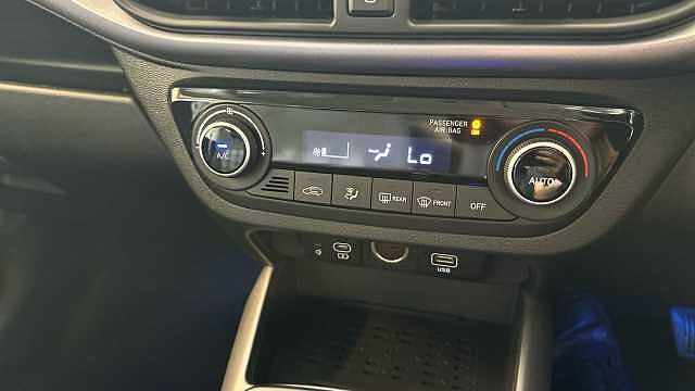 Hyundai i10 1.2 Premium Auto Euro 6 (s/s) 5dr