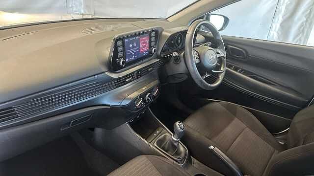 Hyundai I20 1.0 T-GDi MHEV SE Connect Hatchback 5dr Petrol Hybrid Manual Euro 6 (s/s) (100 p Atlas White