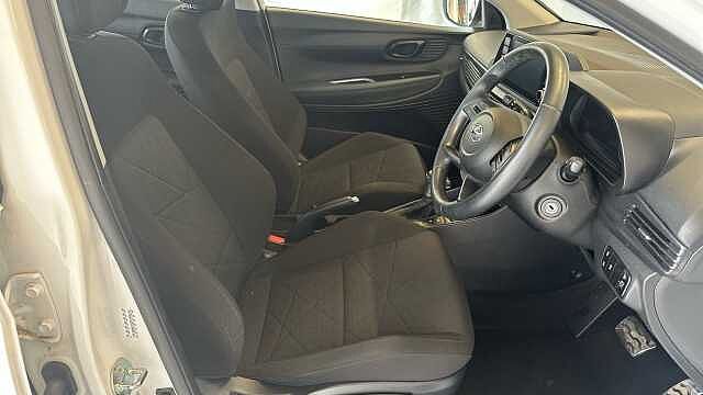 Hyundai BAYON 1.0 T-GDi MHEV SE Connect SUV 5dr Petrol Hybrid DCT Euro 6 (s/s) (100 ps)