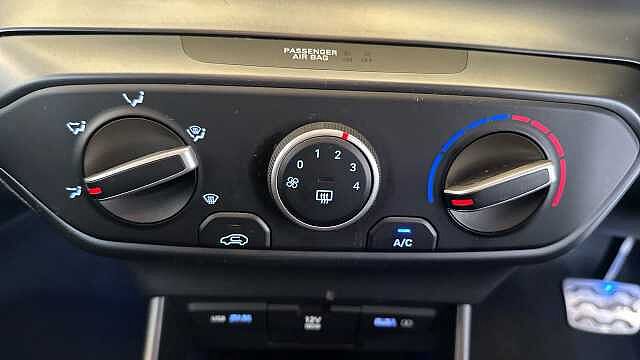 Hyundai BAYON 1.0 T-GDi MHEV SE Connect SUV 5dr Petrol Hybrid DCT Euro 6 (s/s) (100 ps)
