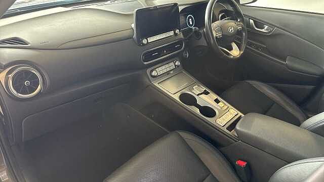 Hyundai KONA 64kWh Ultimate SUV 5dr Electric Auto (10.5kW Charger) (204 ps) Grey