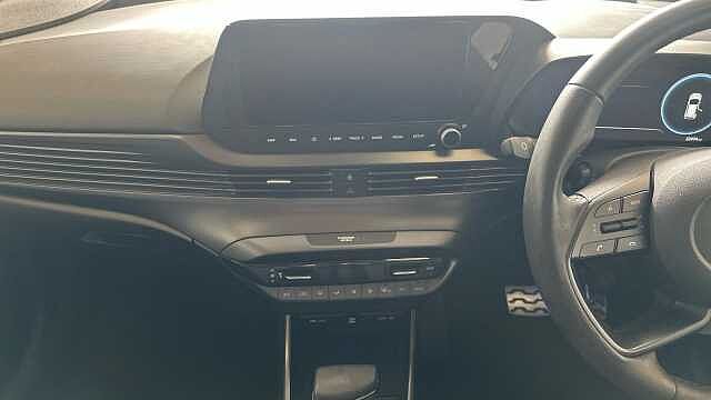 Hyundai BAYON 1.0 T-GDi MHEV Premium SUV 5dr Petrol Hybrid DCT Euro 6 (s/s) (100 ps) Red
