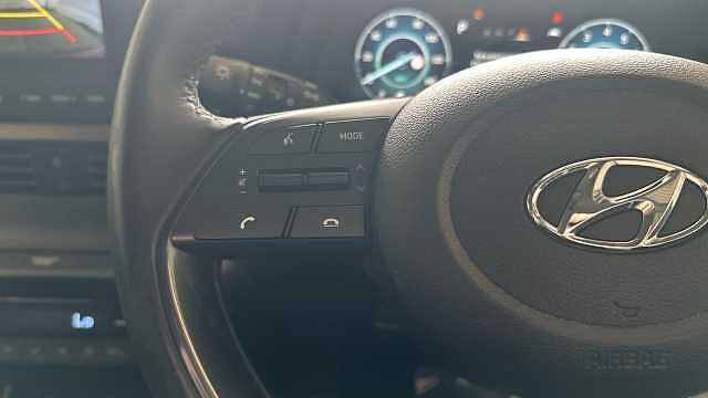 Hyundai BAYON 1.0 T-GDi MHEV Premium SUV 5dr Petrol Hybrid DCT Euro 6 (s/s) (100 ps) Red