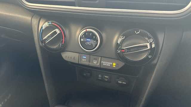 Hyundai KONA 1.0 T-GDi Play SUV 5dr Petrol Manual Euro 6 (s/s) (120 ps)