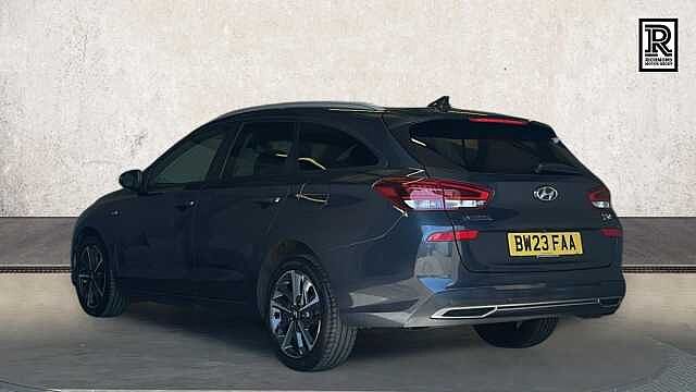 Hyundai i30 1.0 T-GDi MHEV Premium Tourer 5dr Petrol Hybrid Manual Euro 6 (s/s) (120 ps)