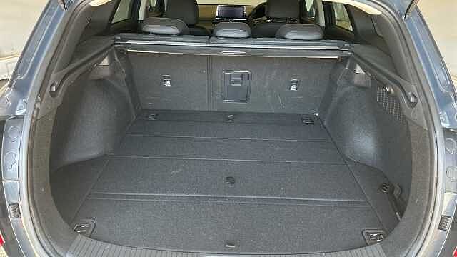 Hyundai i30 1.0 T-GDi MHEV Premium Tourer 5dr Petrol Hybrid Manual Euro 6 (s/s) (120 ps)