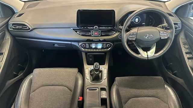 Hyundai i30 1.0 T-GDi MHEV Premium Tourer 5dr Petrol Hybrid Manual Euro 6 (s/s) (120 ps)