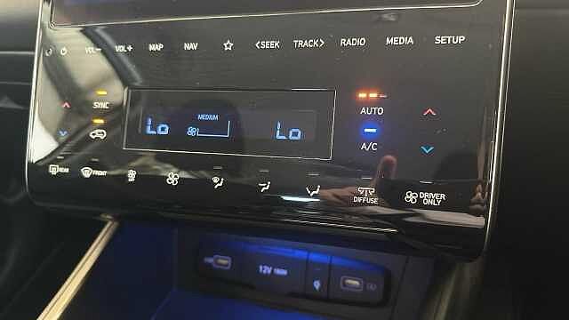 Hyundai TUCSON 1.6 h T-GDi Premium SUV 5dr Petrol Hybrid Auto Euro 6 (s/s) (230 ps)