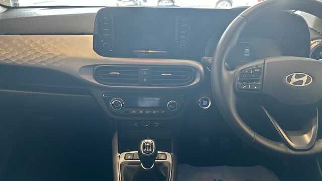 Hyundai i10 1.2 Premium Hatchback 5dr Petrol Manual Euro 6 (s/s) (79 ps)