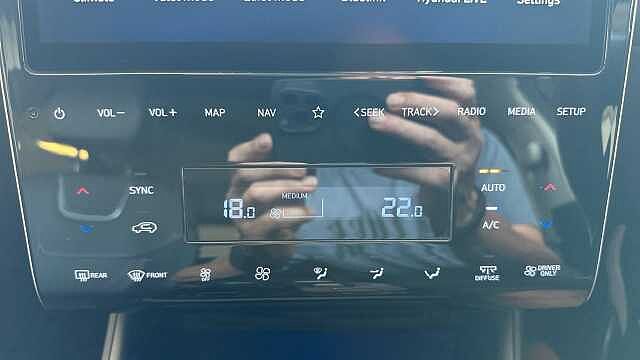 Hyundai TUCSON 1.6 h T-GDi Ultimate SUV 5dr Petrol Hybrid Auto Euro 6 (s/s) (230 ps) Dark Knight