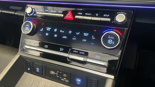 Hyundai Santa Fe 1.6 h T-GDi Calligraphy SUV 5dr Petrol Hybrid Auto Euro 6 (s/s) (7Seat) (215 ps)