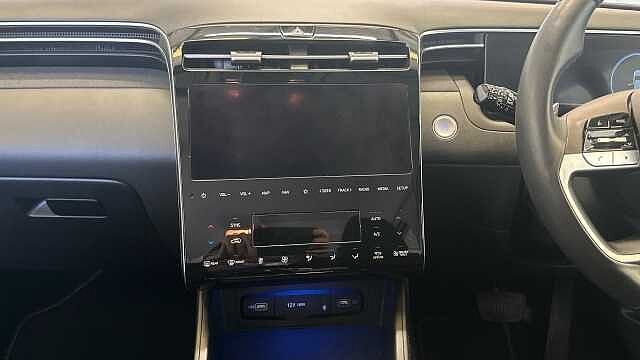 Hyundai TUCSON 1.6 h T-GDi Premium SUV 5dr Petrol Hybrid Auto Euro 6 (s/s) (230 ps) Grey