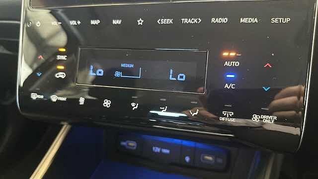 Hyundai TUCSON 1.6 h T-GDi Premium SUV 5dr Petrol Hybrid Auto Euro 6 (s/s) (230 ps) Grey