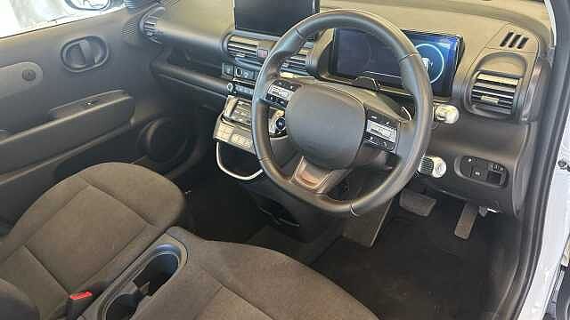 Hyundai INSTER Standard Range 42kWh 01 SUV 5dr Electric Auto (97 ps) Atlas White