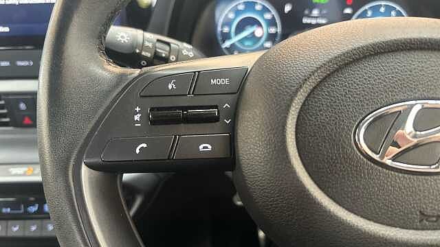 Hyundai BAYON 1.0 T-GDi MHEV Premium SUV 5dr Petrol Hybrid DCT Euro 6 (s/s) (100 ps)
