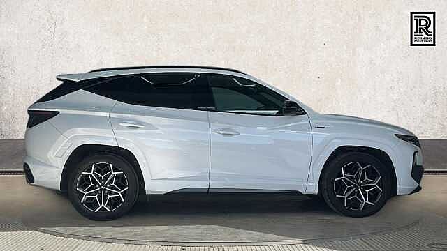 Hyundai TUCSON 1.6 h T-GDi N Line SUV 5dr Petrol Hybrid Auto Euro 6 (s/s) (230 ps) White
