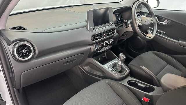 Hyundai KONA 1.0 T-GDi MHEV SE Connect SUV 5dr Petrol Hybrid Manual Euro 6 (s/s) (120 ps) White