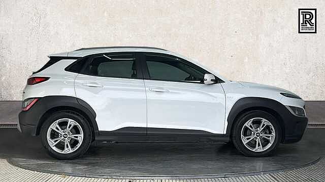Hyundai KONA 1.0 T-GDi MHEV SE Connect SUV 5dr Petrol Hybrid Manual Euro 6 (s/s) (120 ps) White
