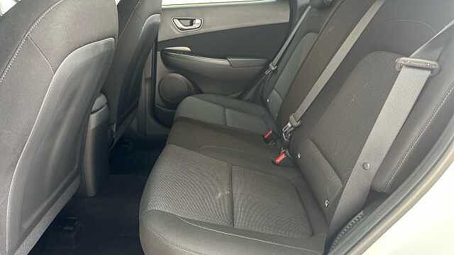Hyundai KONA 1.0 T-GDi MHEV SE Connect SUV 5dr Petrol Hybrid Manual Euro 6 (s/s) (120 ps) White