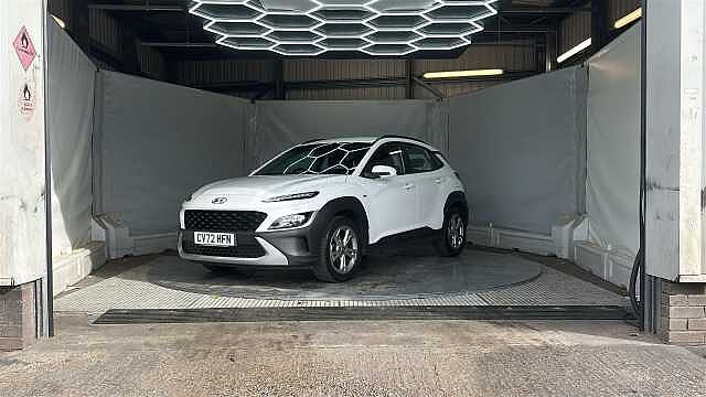Hyundai KONA 1.0 T-GDi MHEV SE Connect SUV 5dr Petrol Hybrid Manual Euro 6 (s/s) (120 ps) White