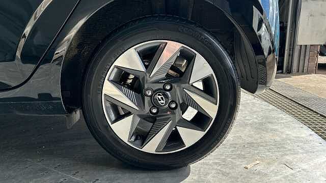 Hyundai I10 1.0 Advance Hatchback 5dr Petrol Auto Euro 6 (s/s) (63 ps) Phantom Black