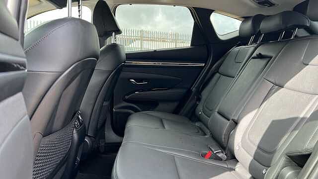 Hyundai TUCSON 1.6 h T-GDi Ultimate SUV 5dr Petrol Hybrid Auto Euro 6 (s/s) (230 ps) Grey