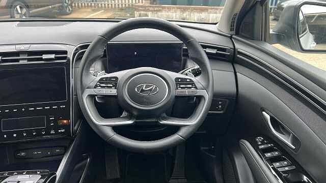 Hyundai TUCSON 1.6 h T-GDi Premium SUV 5dr Petrol Hybrid Auto Euro 6 (s/s) (230 ps) Atlas White