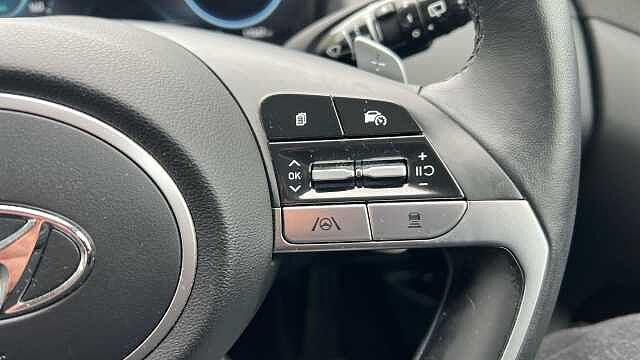 Hyundai TUCSON 1.6 h T-GDi Premium SUV 5dr Petrol Hybrid Auto Euro 6 (s/s) (230 ps) Atlas White